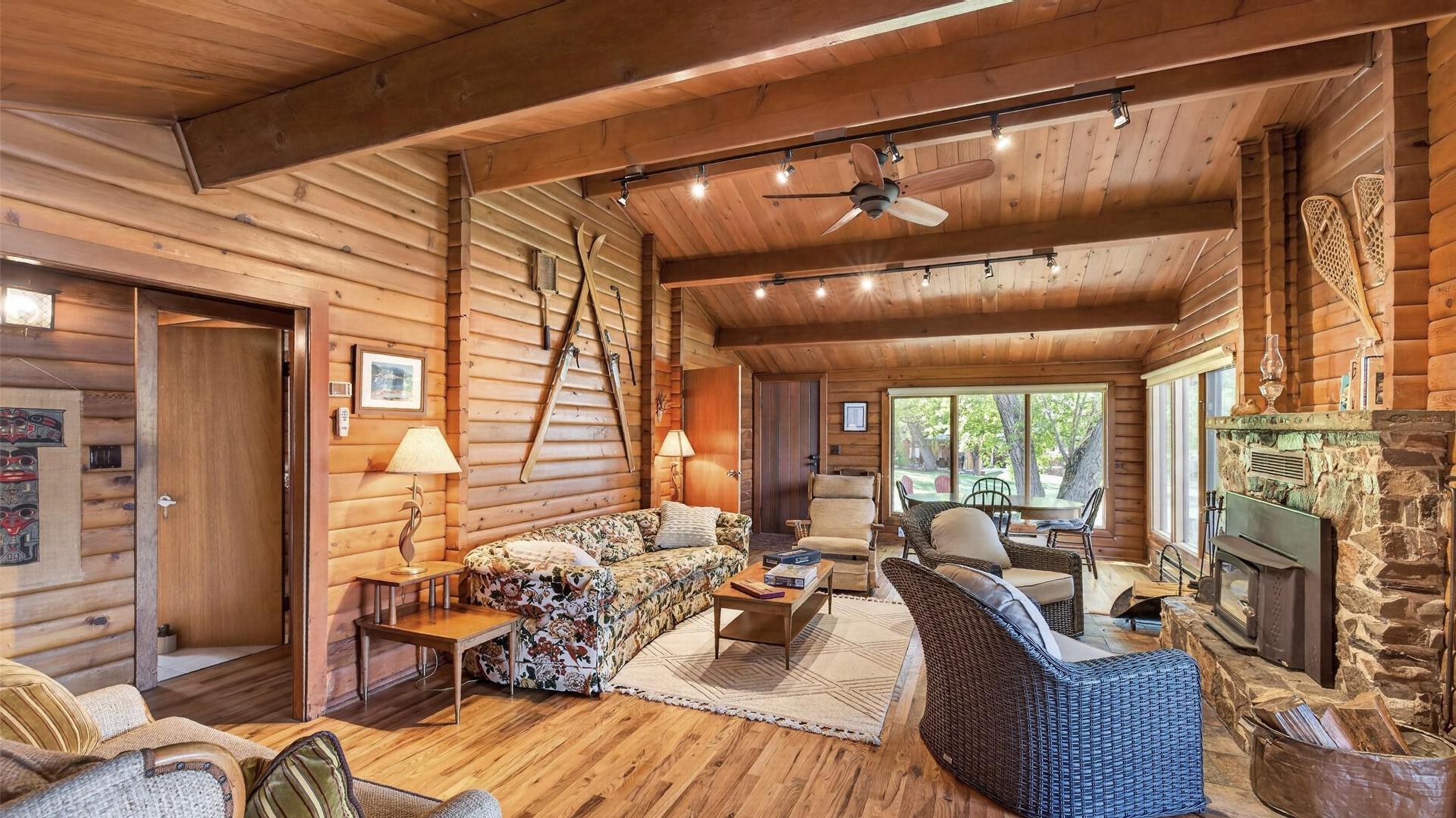 









1345


Sand

Road,
Windermere,




BC
V0B 2L1

