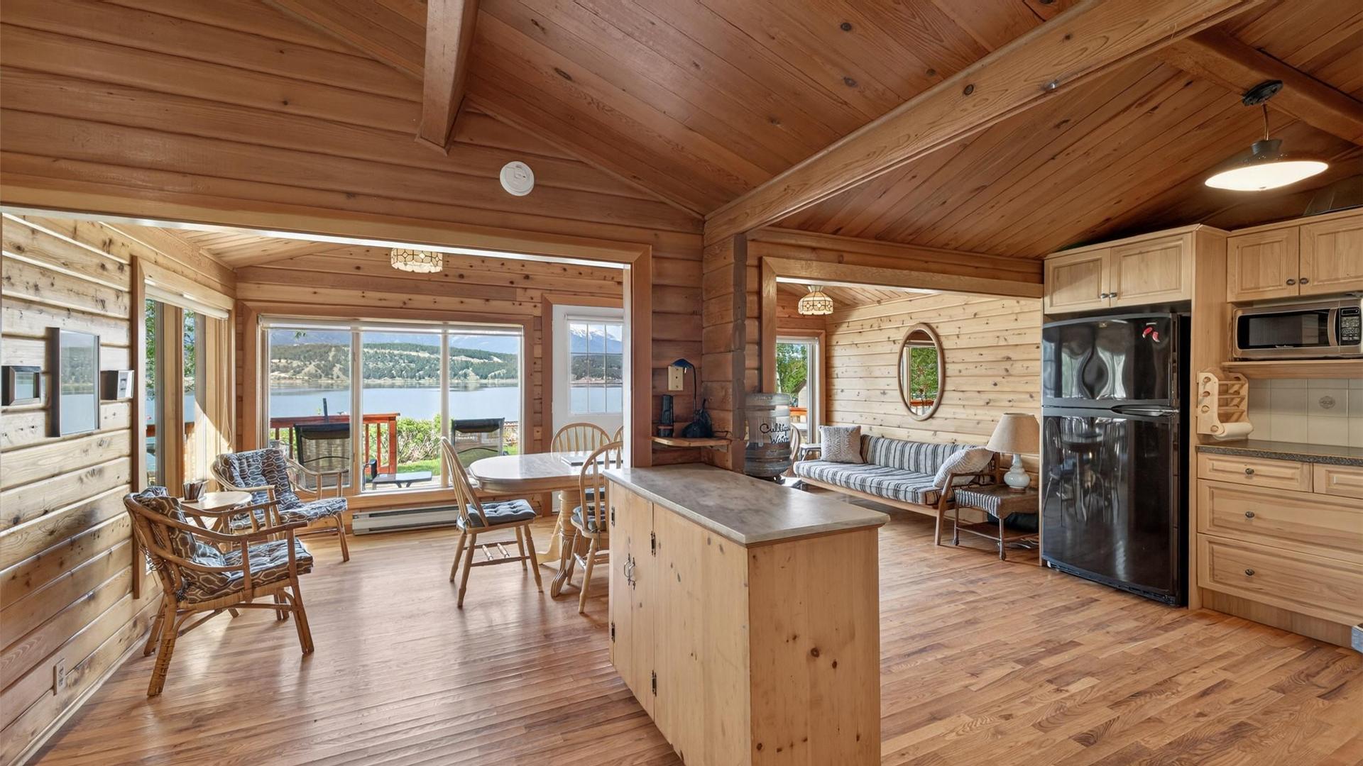 









1345


Sand

Road,
Windermere,




BC
V0B 2L1

