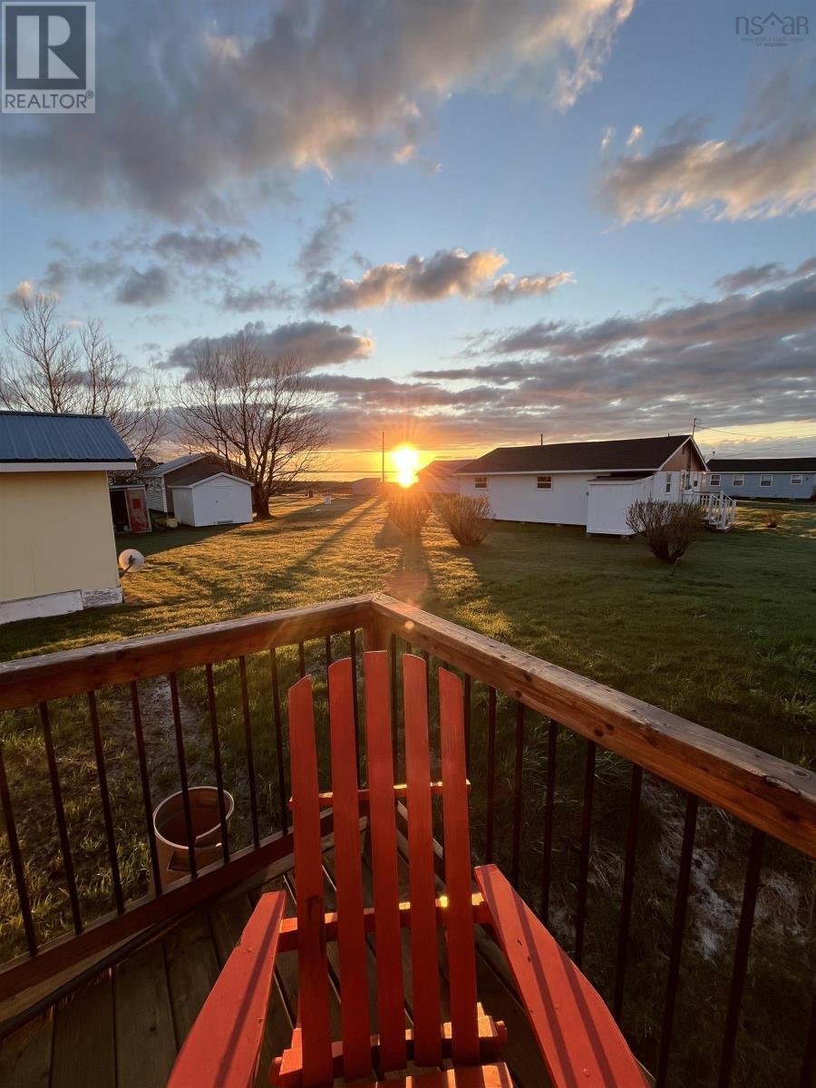 












6 Douglas Crescent

,
Marshville,




Nova Scotia
B0K1N0


