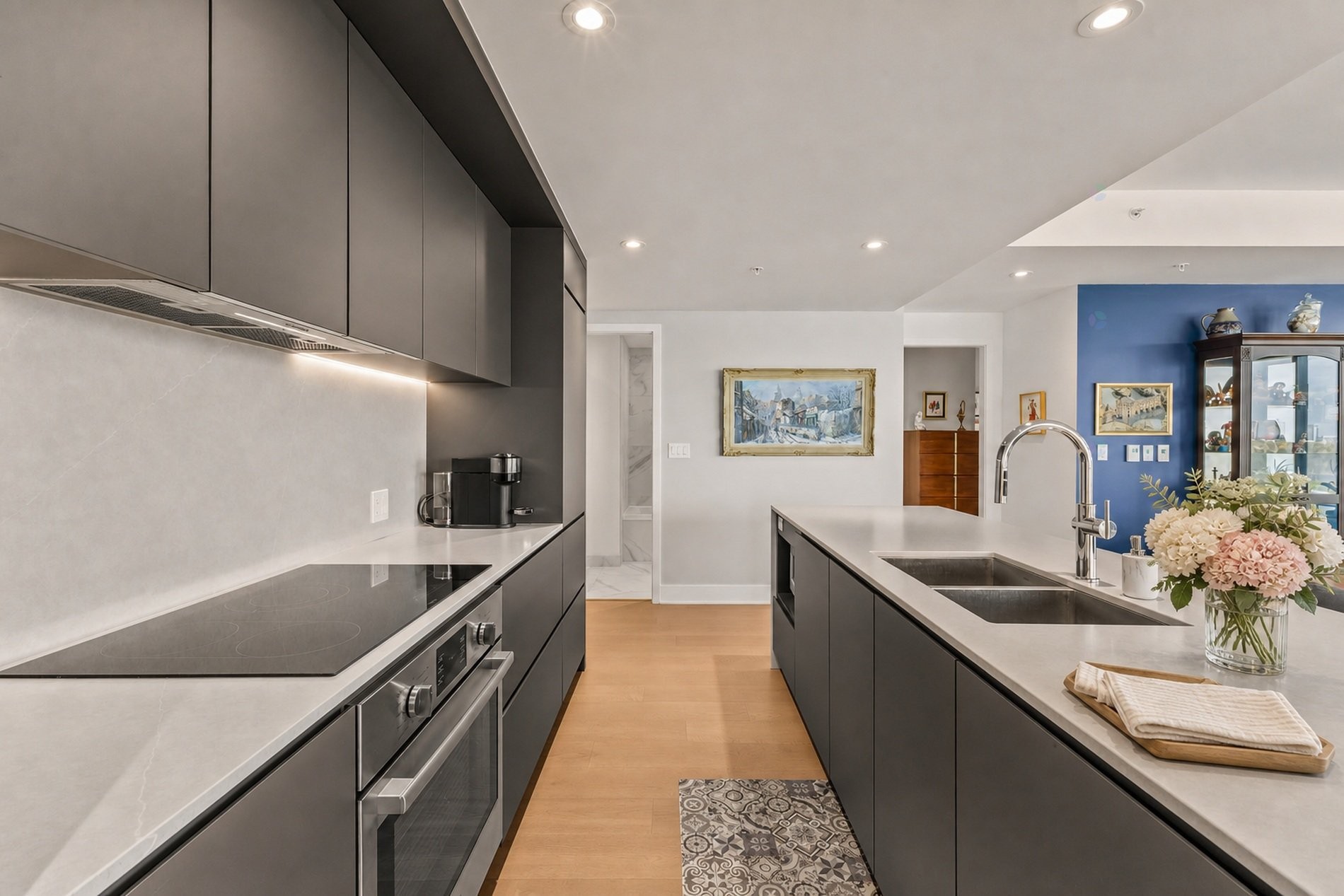









1000


Rue André-Prévost

, 1401,
Montréal (Verdun/Île-des-Soeurs),




QC
H3E0E6

