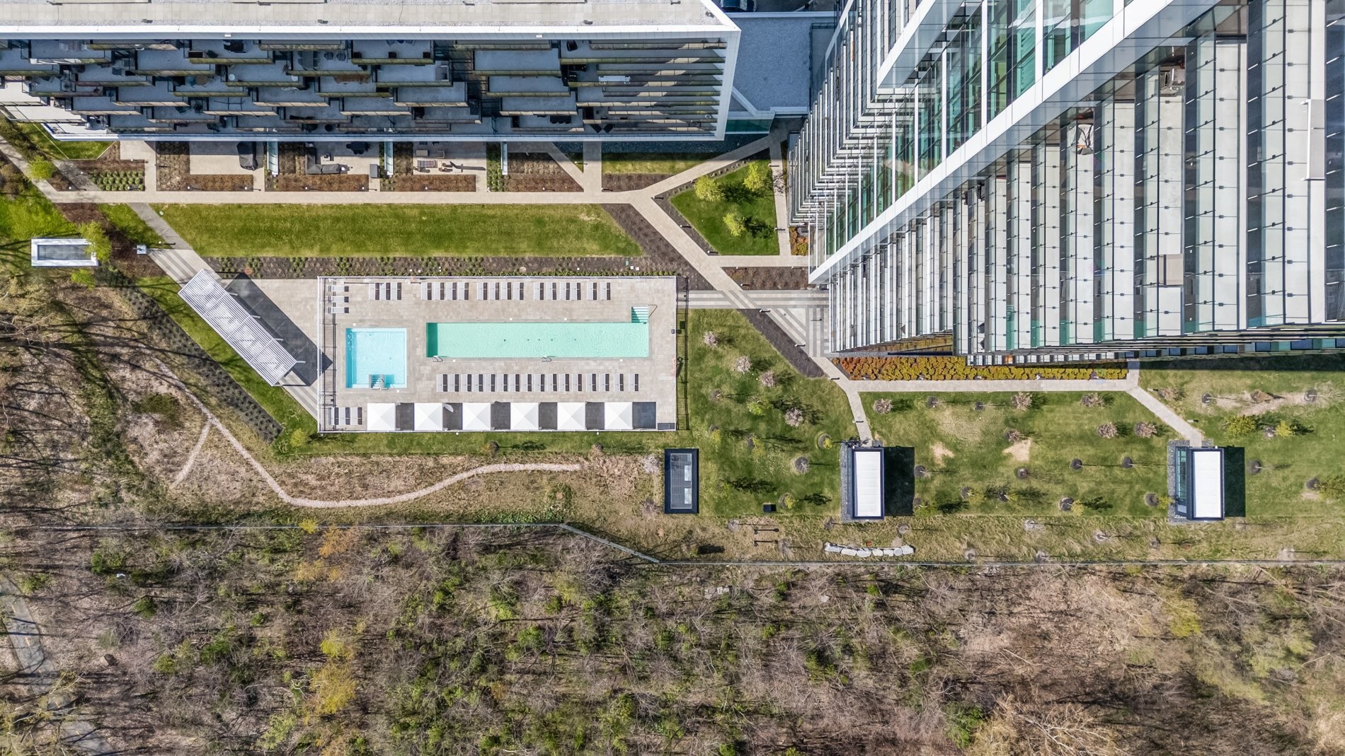 









1000


Rue André-Prévost

, 1401,
Montréal (Verdun/Île-des-Soeurs),




QC
H3E0E6

