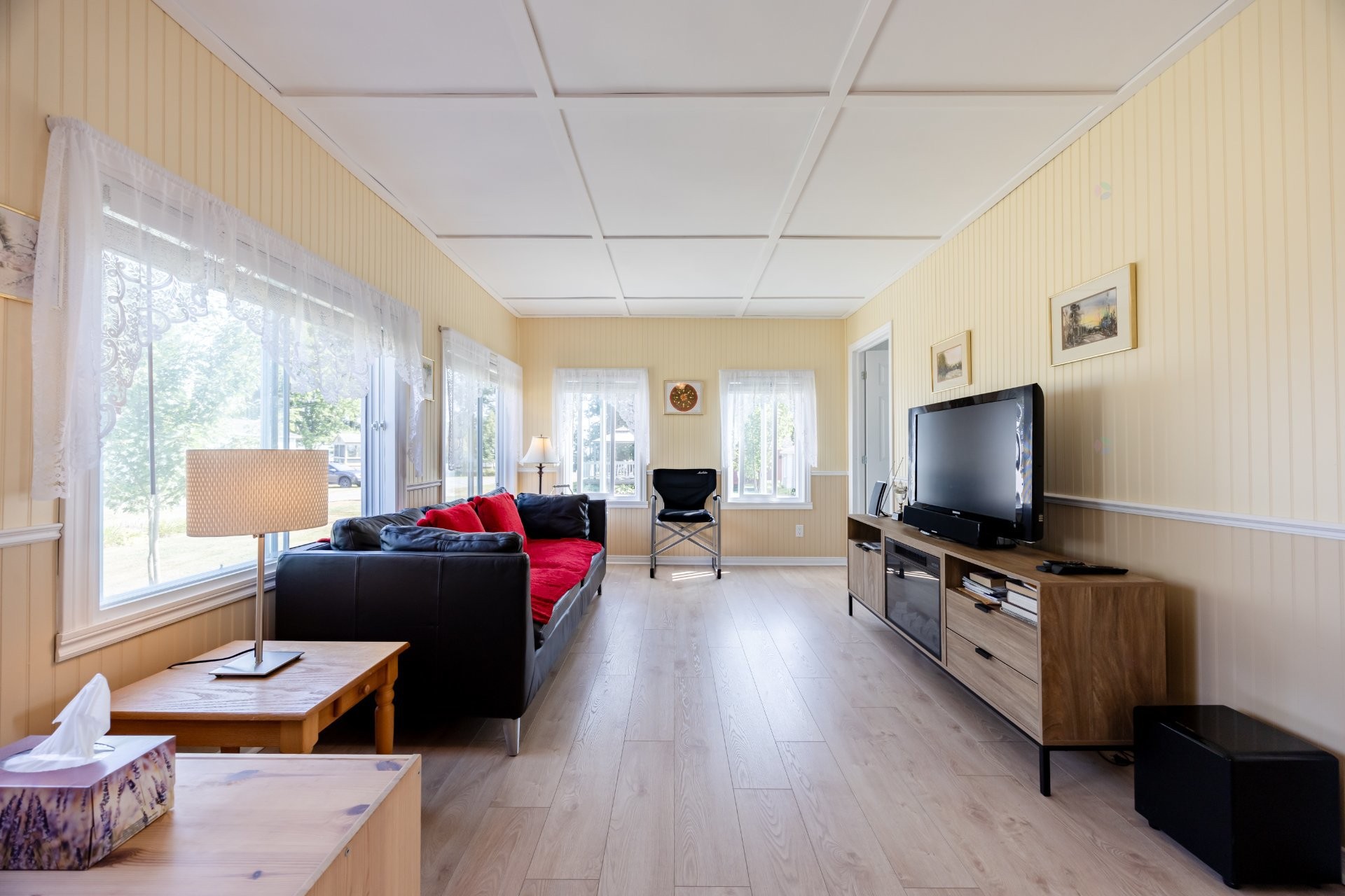 









1403


1re Avenue

,
Saint-Paul-de-l'Île-aux-Noix,




QC
J0J1G0

