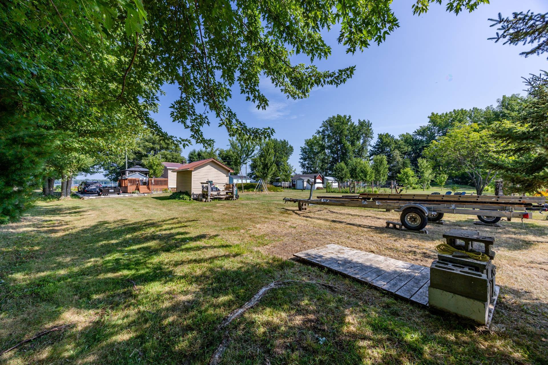 









1403


1re Avenue

,
Saint-Paul-de-l'Île-aux-Noix,




QC
J0J1G0

