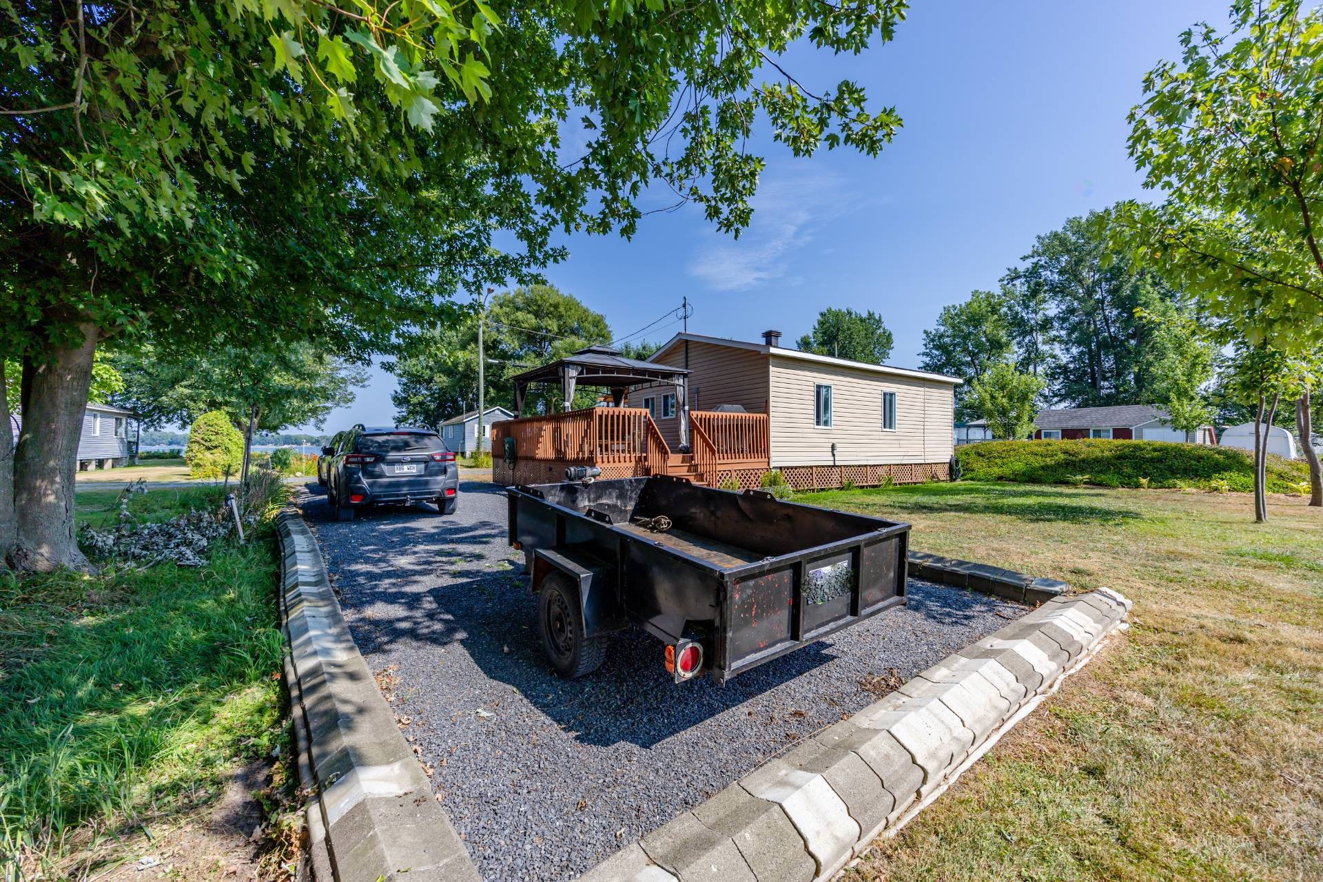 









1403


1re Avenue

,
Saint-Paul-de-l'Île-aux-Noix,




QC
J0J1G0

