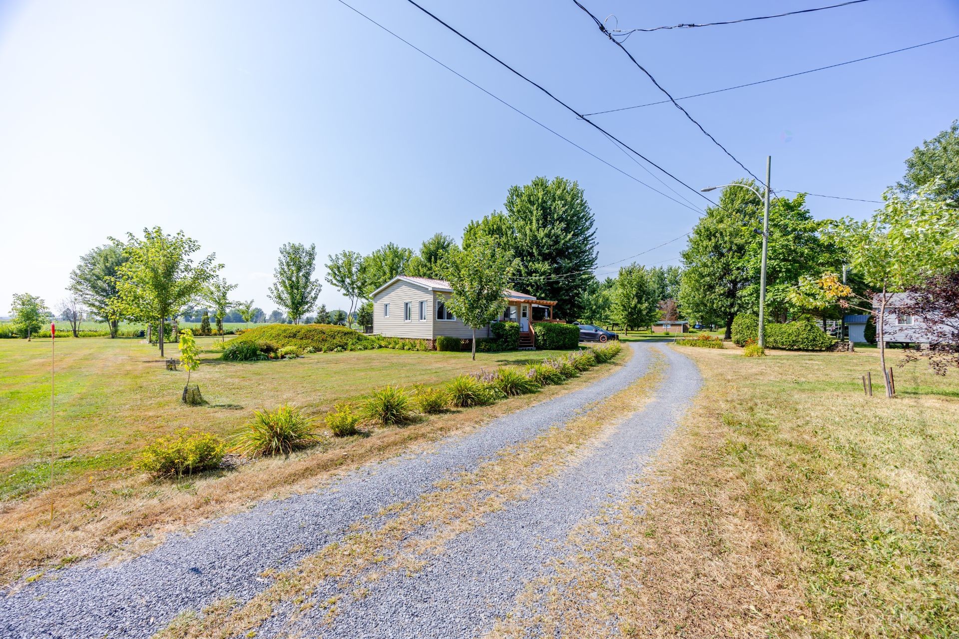 









1403


1re Avenue

,
Saint-Paul-de-l'Île-aux-Noix,




QC
J0J1G0


