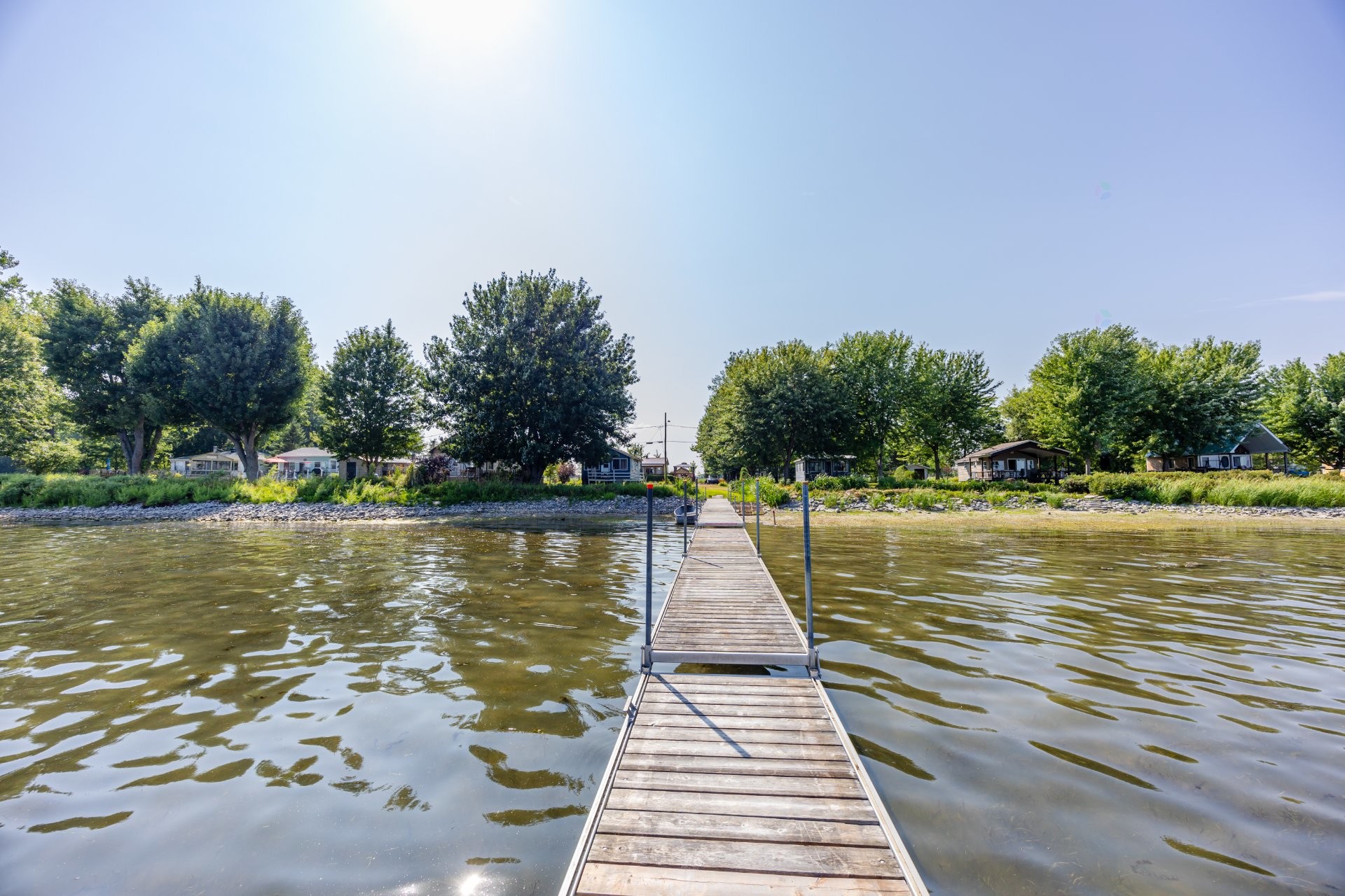 









1403


1re Avenue

,
Saint-Paul-de-l'Île-aux-Noix,




QC
J0J1G0

