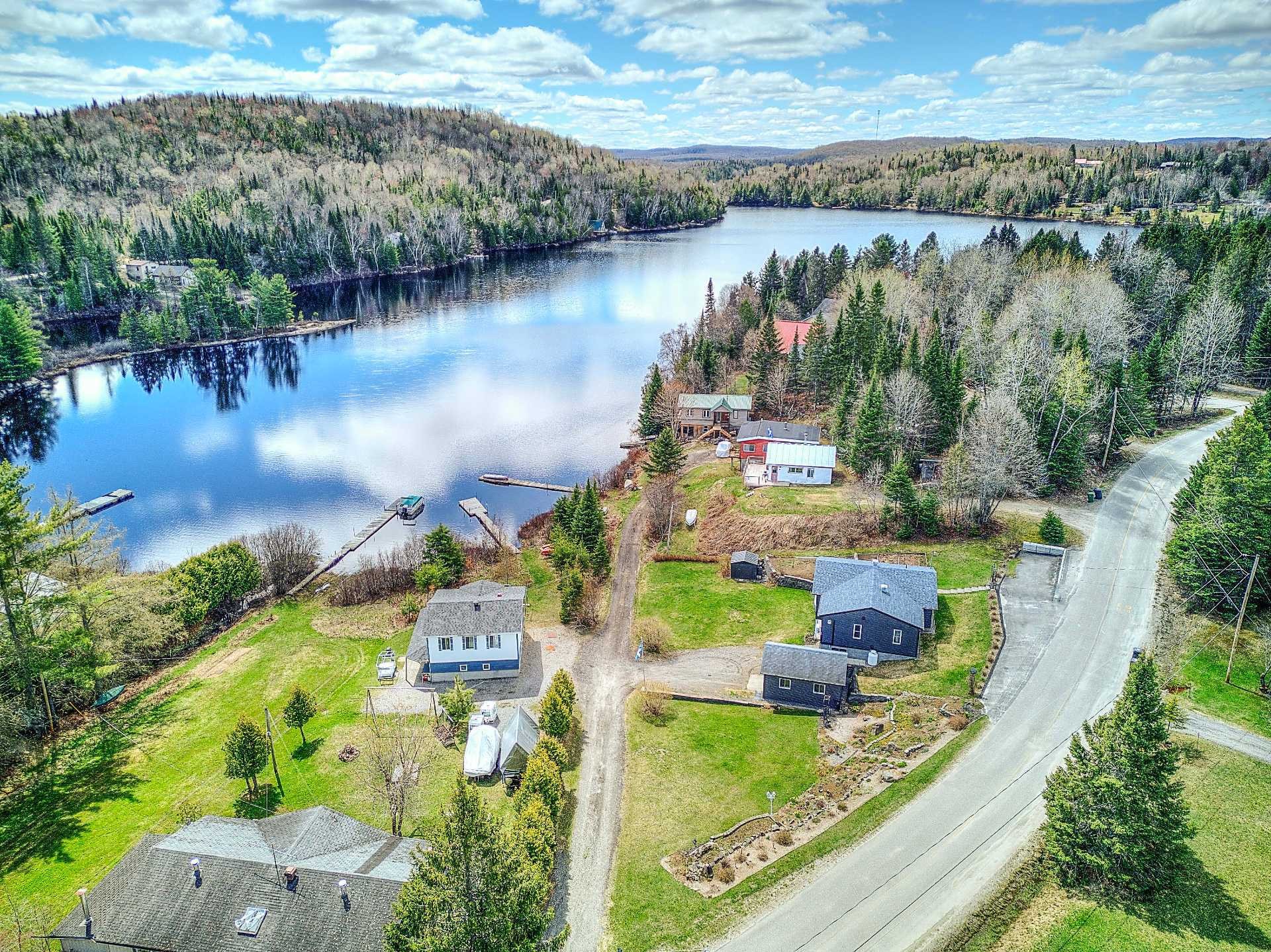 









257


Ch. du Lac-aux-Bois-Francs O.

,
Rivière-Rouge,




QC
J0T1T0

