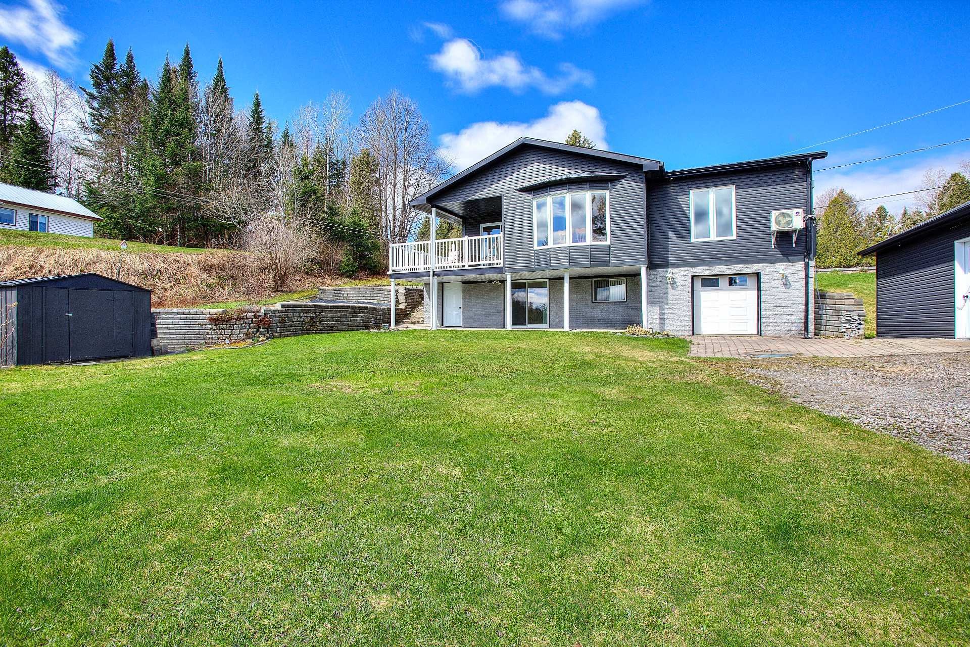 









257


Ch. du Lac-aux-Bois-Francs O.

,
Rivière-Rouge,




QC
J0T1T0

