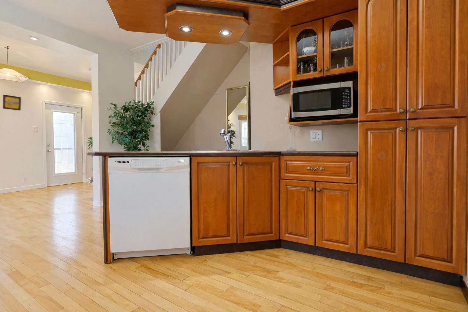 









261


Rue Principale

,
Saint-Adelphe,




QC
G0X2G0

