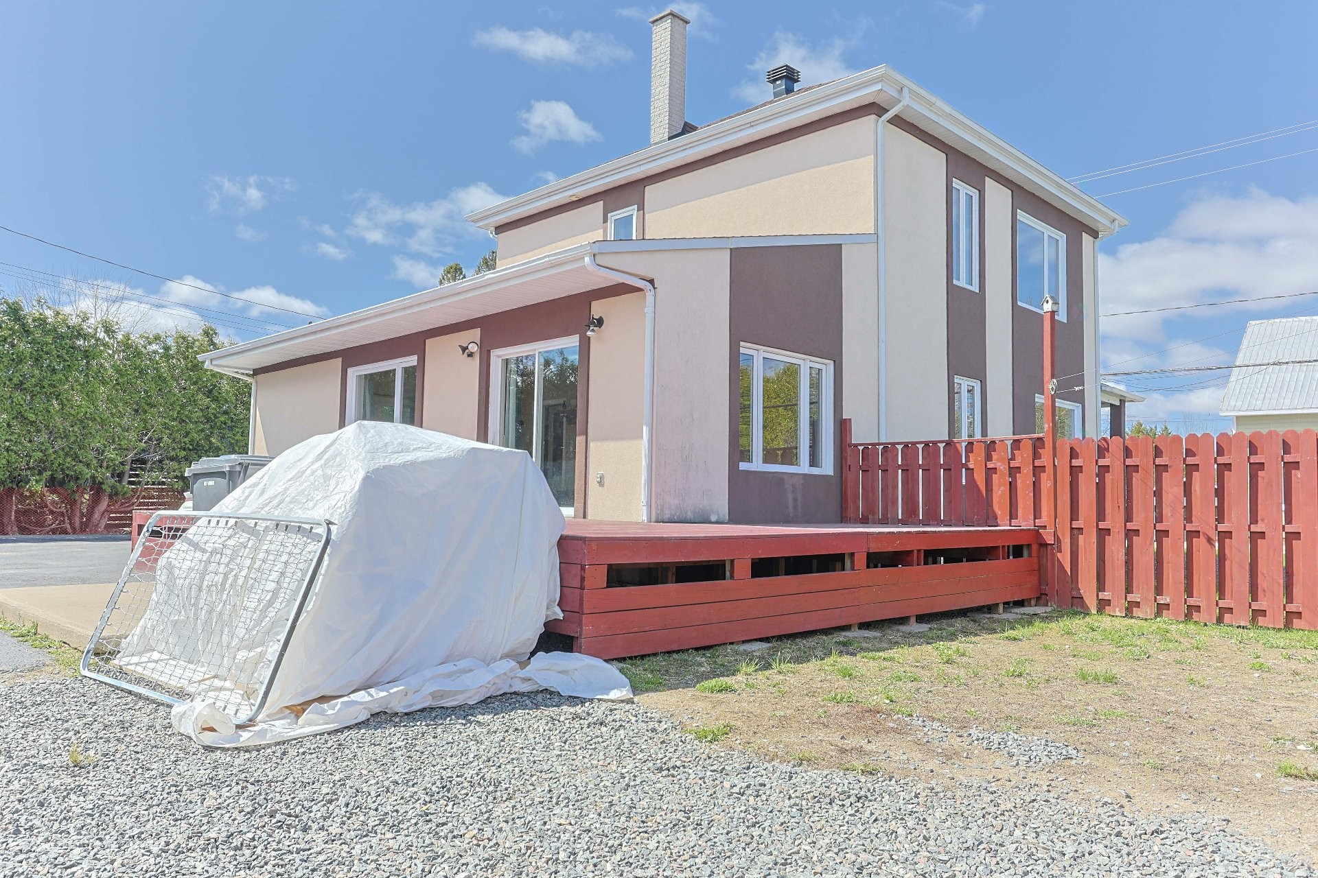 









261


Rue Principale

,
Saint-Adelphe,




QC
G0X2G0

