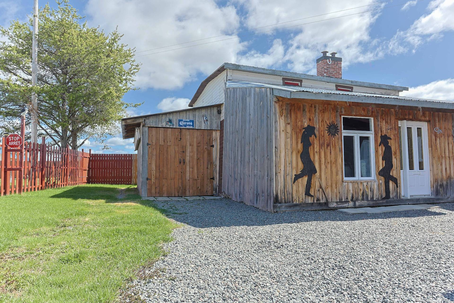 









261


Rue Principale

,
Saint-Adelphe,




QC
G0X2G0

