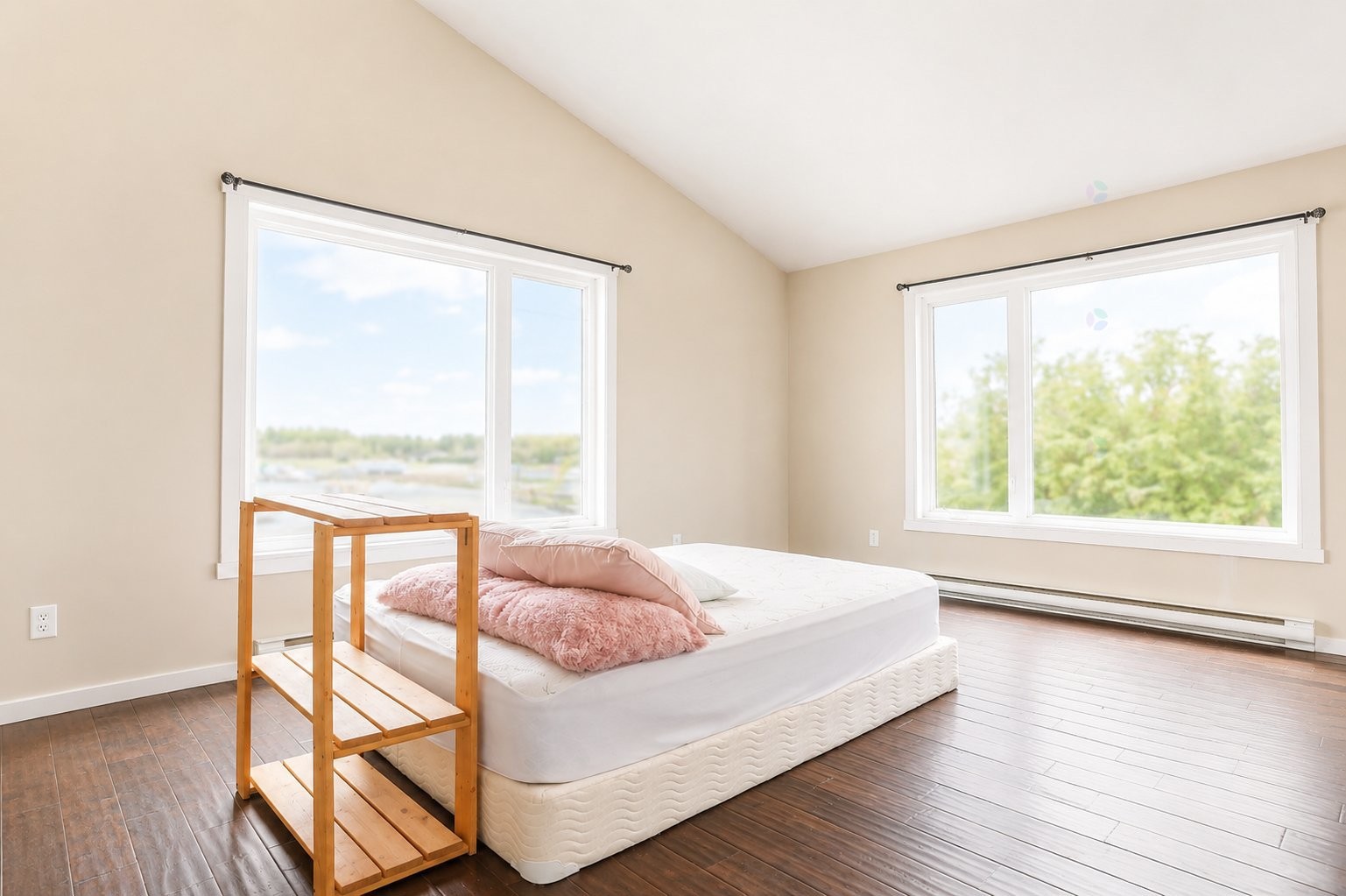 









261


Rue Principale

,
Saint-Adelphe,




QC
G0X2G0


