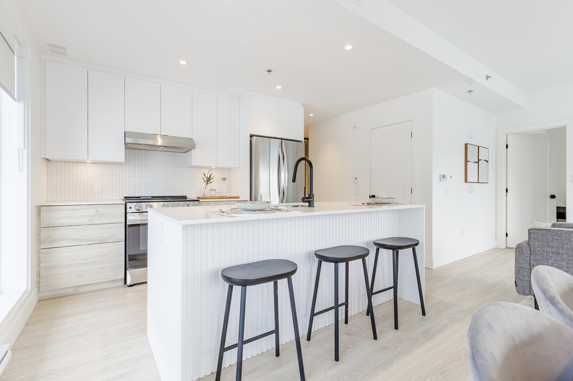 









305


Av. des Draveurs

, 104,
Trois-Rivières,




QC
G9A0H8

