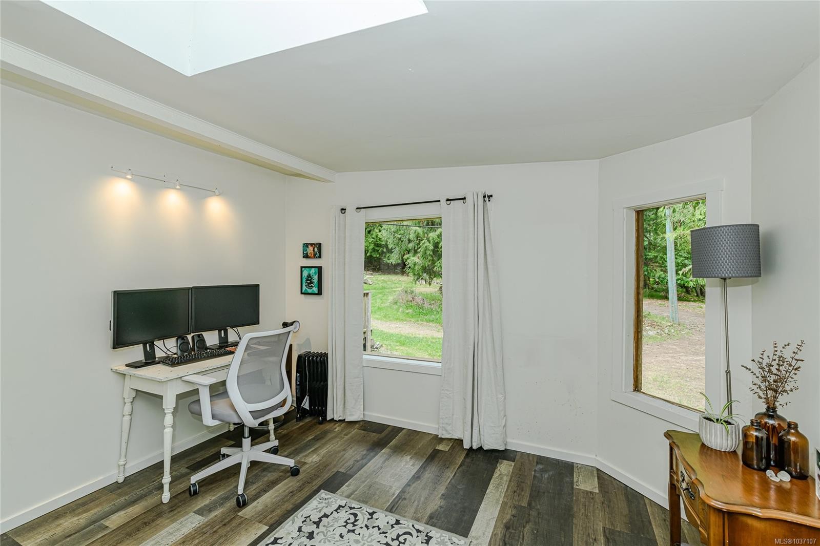 









161


Holmes

Rd,
Salt Spring,




BC
V8K 1T6

