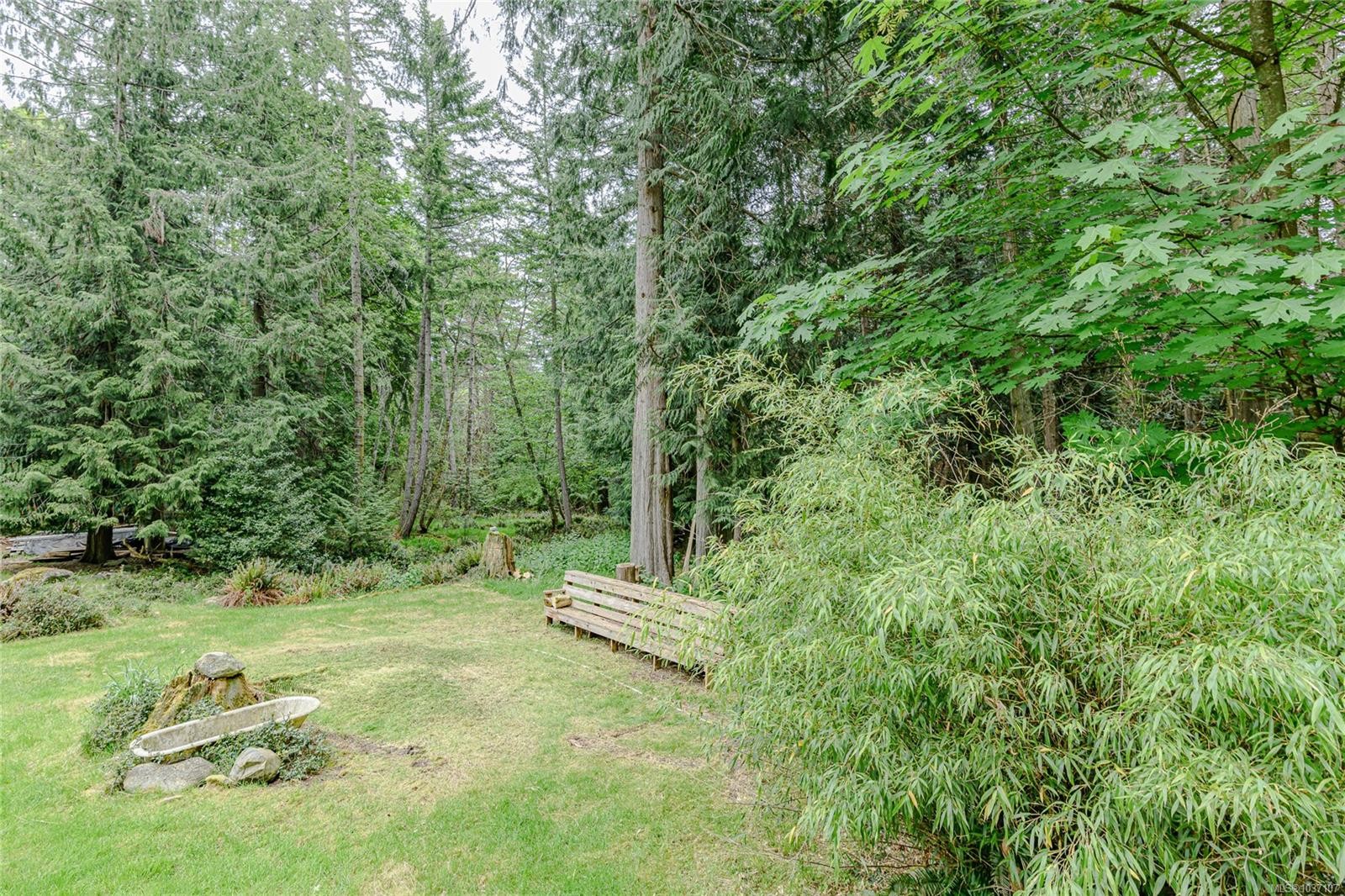 









161


Holmes

Rd,
Salt Spring,




BC
V8K 1T6

