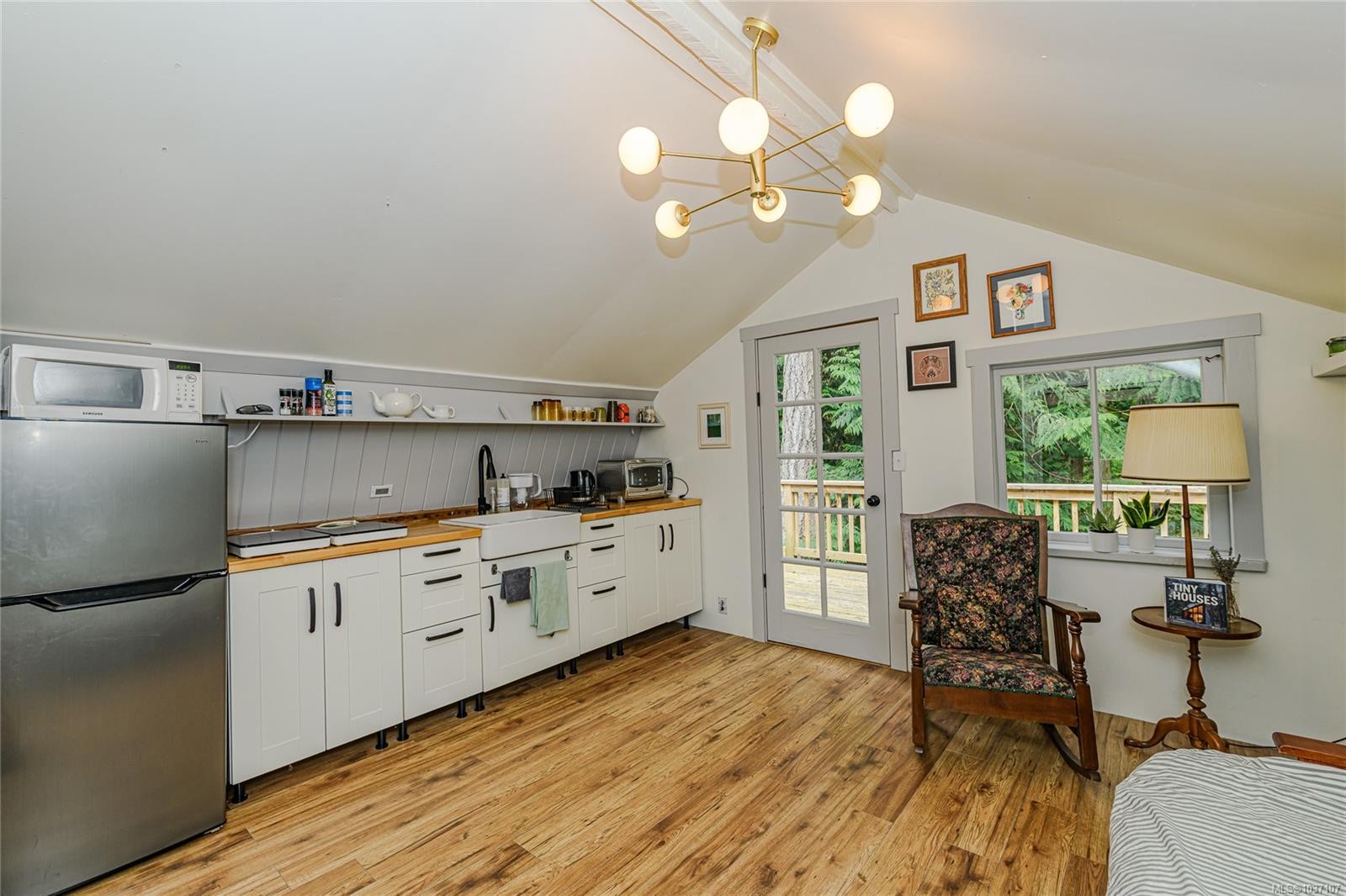 









161


Holmes

Rd,
Salt Spring,




BC
V8K 1T6

