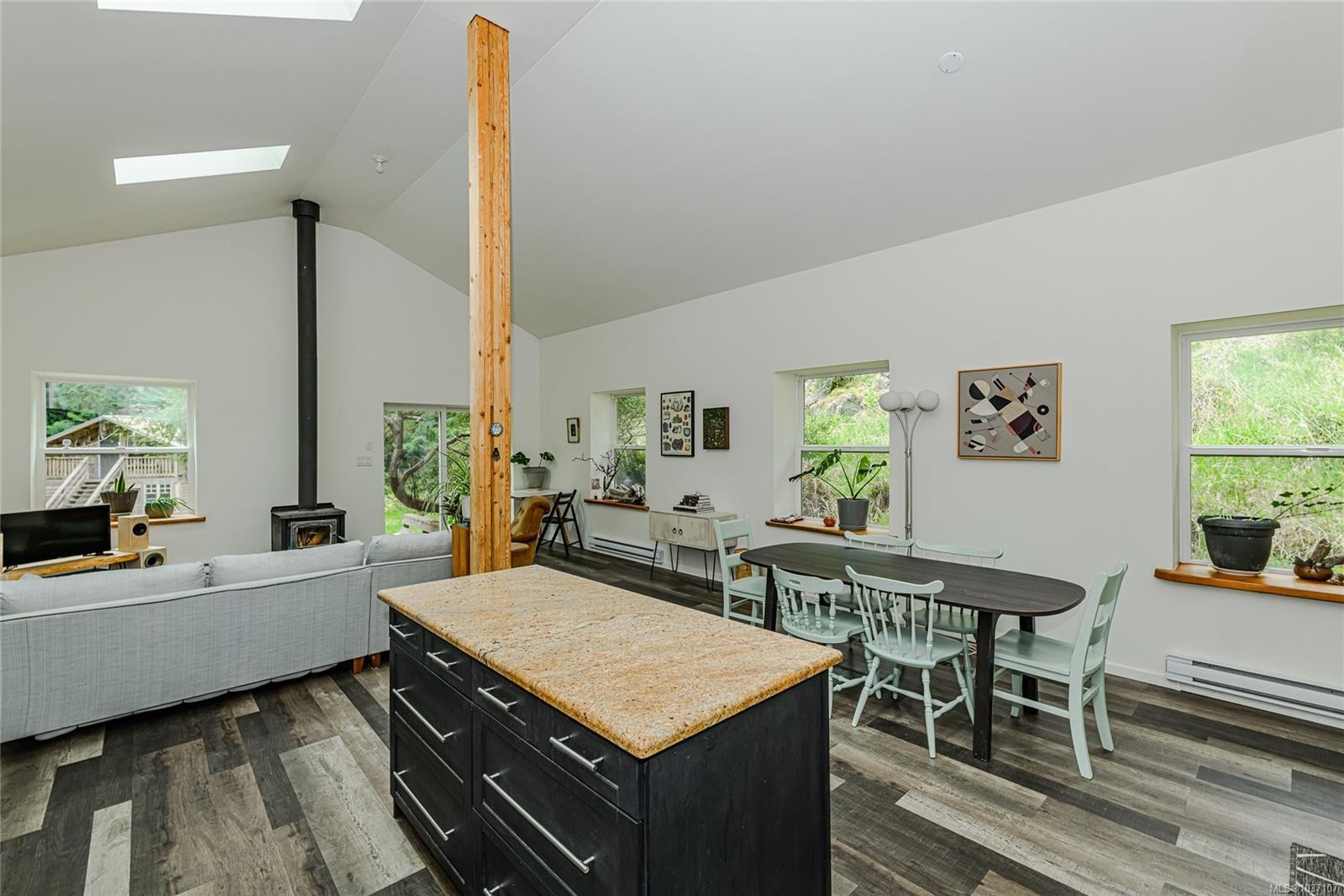 









161


Holmes

Rd,
Salt Spring,




BC
V8K 1T6

