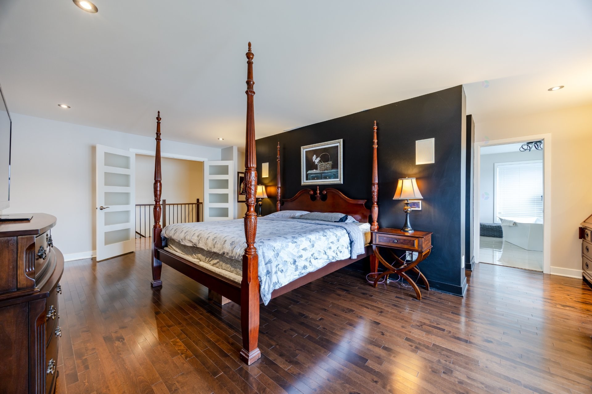 









409


Ch. des Patriotes

,
Saint-Mathias-sur-Richelieu,




QC
J3L6C3

