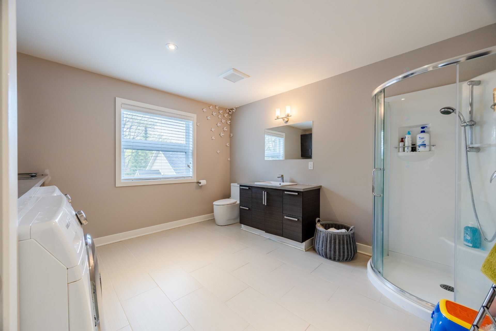 









409


Ch. des Patriotes

,
Saint-Mathias-sur-Richelieu,




QC
J3L6C3

