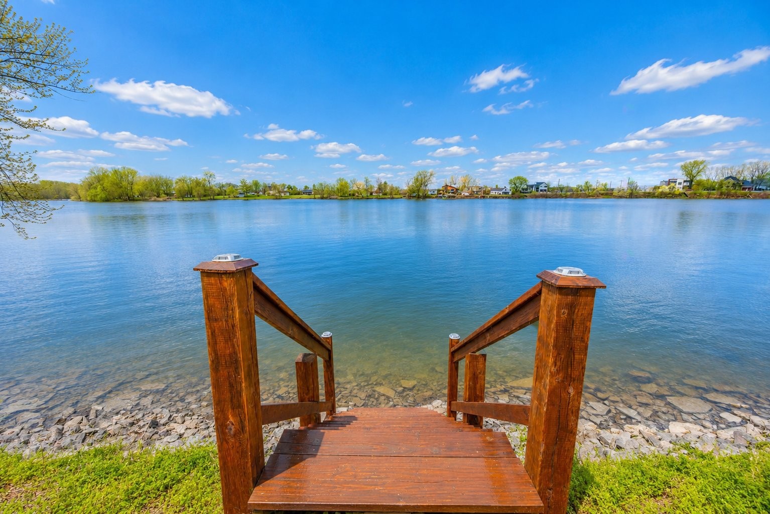 









409


Ch. des Patriotes

,
Saint-Mathias-sur-Richelieu,




QC
J3L6C3

