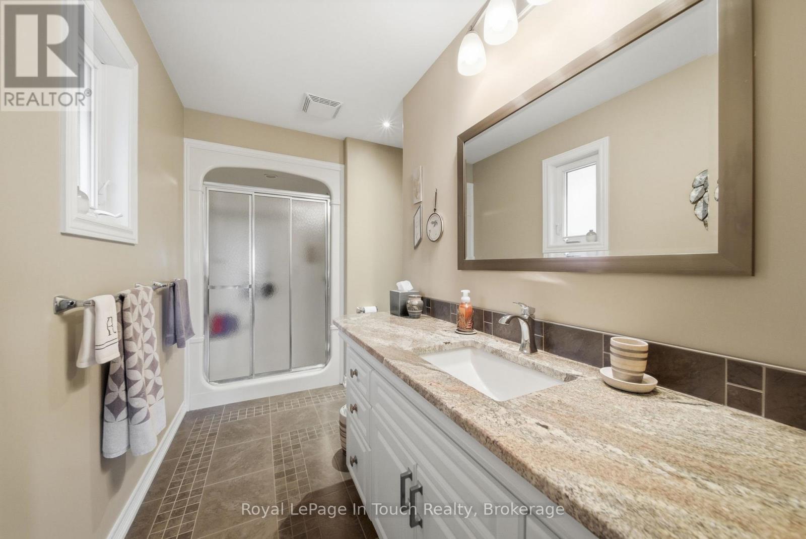 












108 MILROY DRIVE

,
Peterborough (Northcrest Ward 5),




Ontario
K9H7T2

