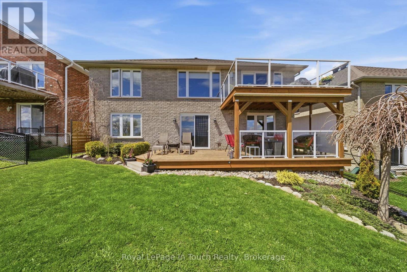 












108 MILROY DRIVE

,
Peterborough (Northcrest Ward 5),




Ontario
K9H7T2

