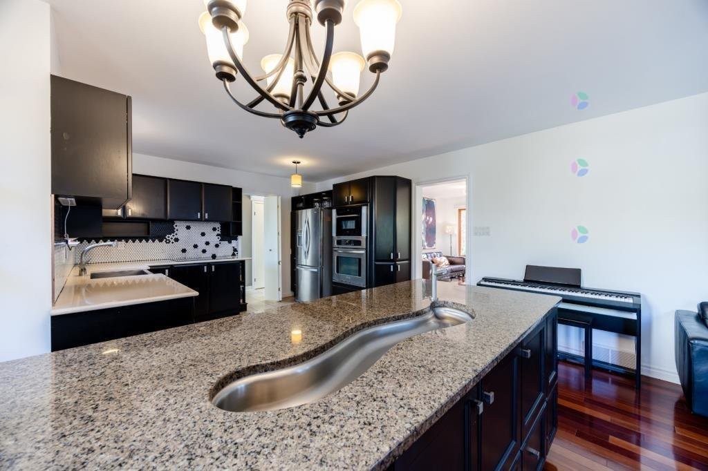 









1


Crois. Raspberry

,
Beaconsfield,




QC
H9W6C9

