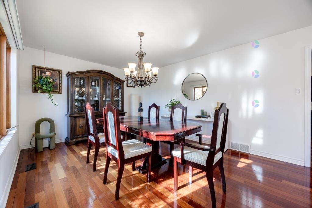 









1


Crois. Raspberry

,
Beaconsfield,




QC
H9W6C9

