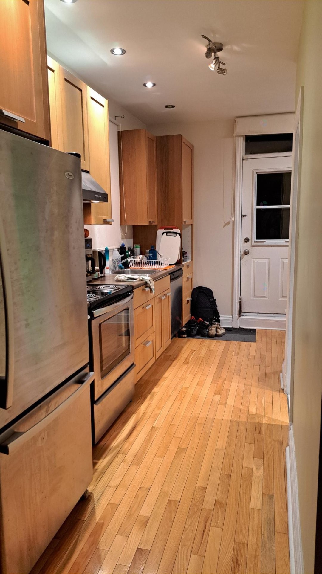 









5382


Av. Papineau

,
Montréal (Le Plateau-Mont-Royal),




QC
H1H1W2


