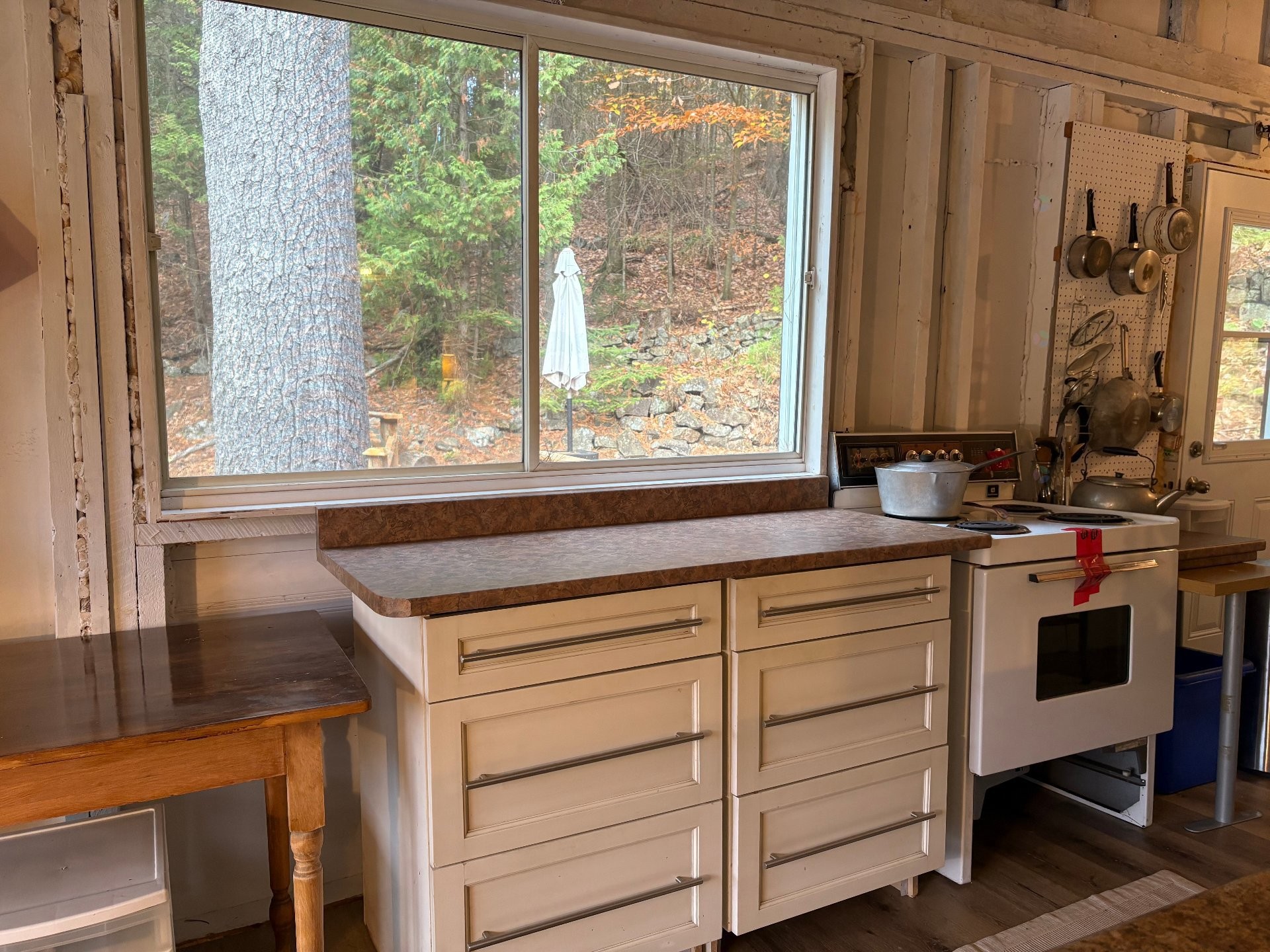 









186


Ch. du Camp

,
Val-des-Monts,




QC
J8N6A7

