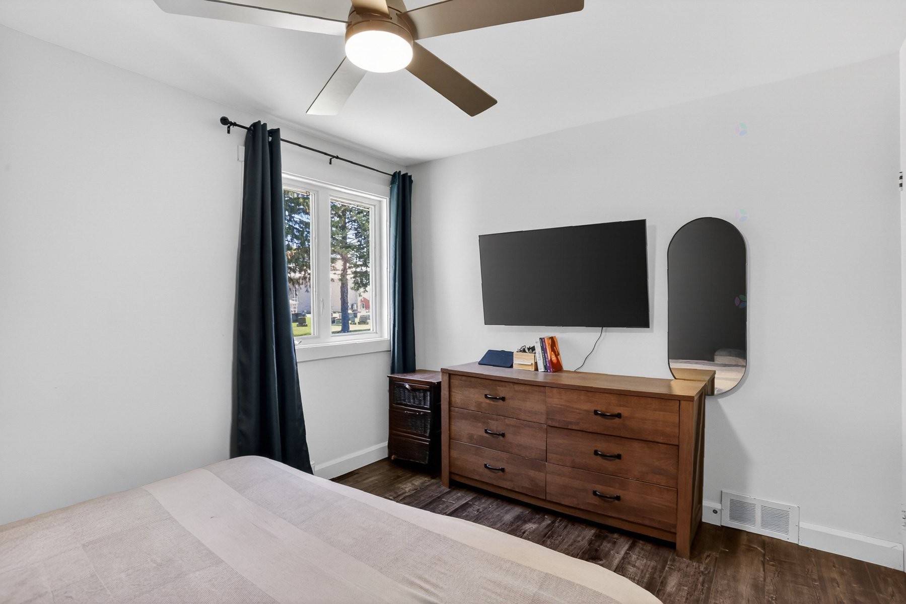 









81


Rue de la Salle

,
Batiscan,




QC
G0X1A0

