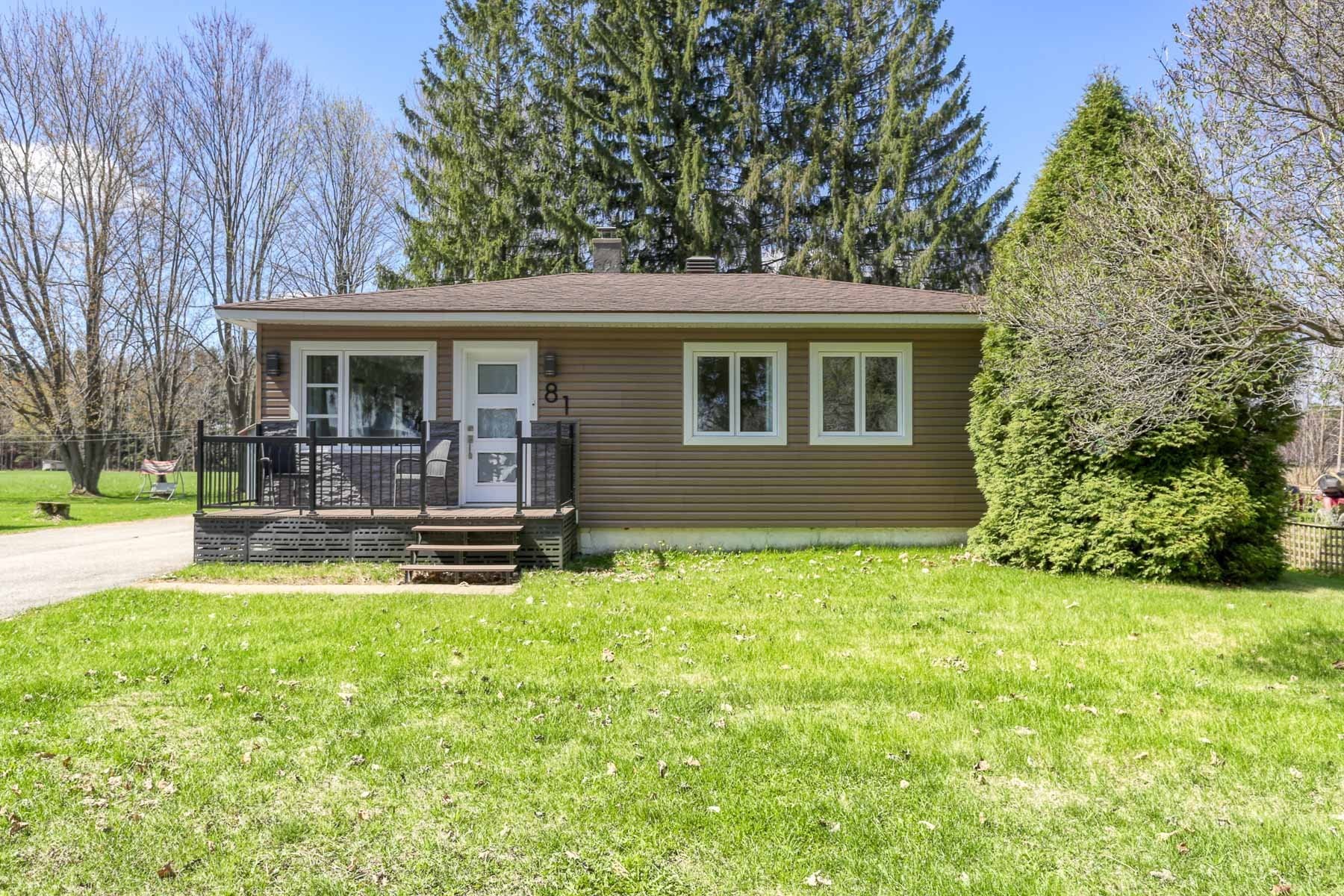 









81


Rue de la Salle

,
Batiscan,




QC
G0X1A0


