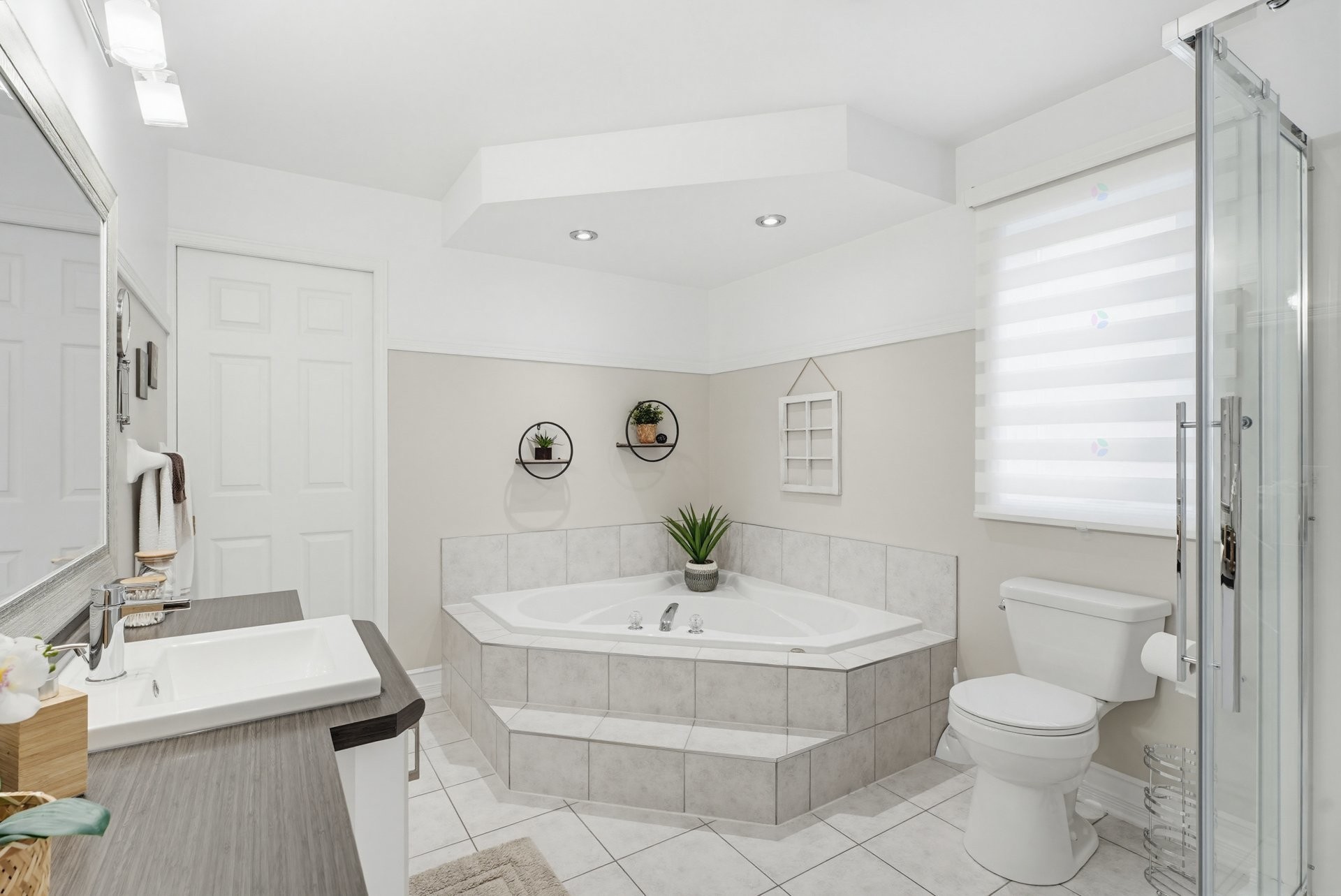









23


Rue Homier

,
Gatineau (Gatineau),




QC
J8T8N9

