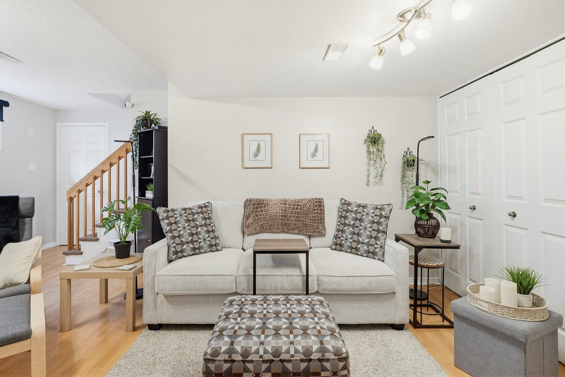 









23


Rue Homier

,
Gatineau (Gatineau),




QC
J8T8N9

