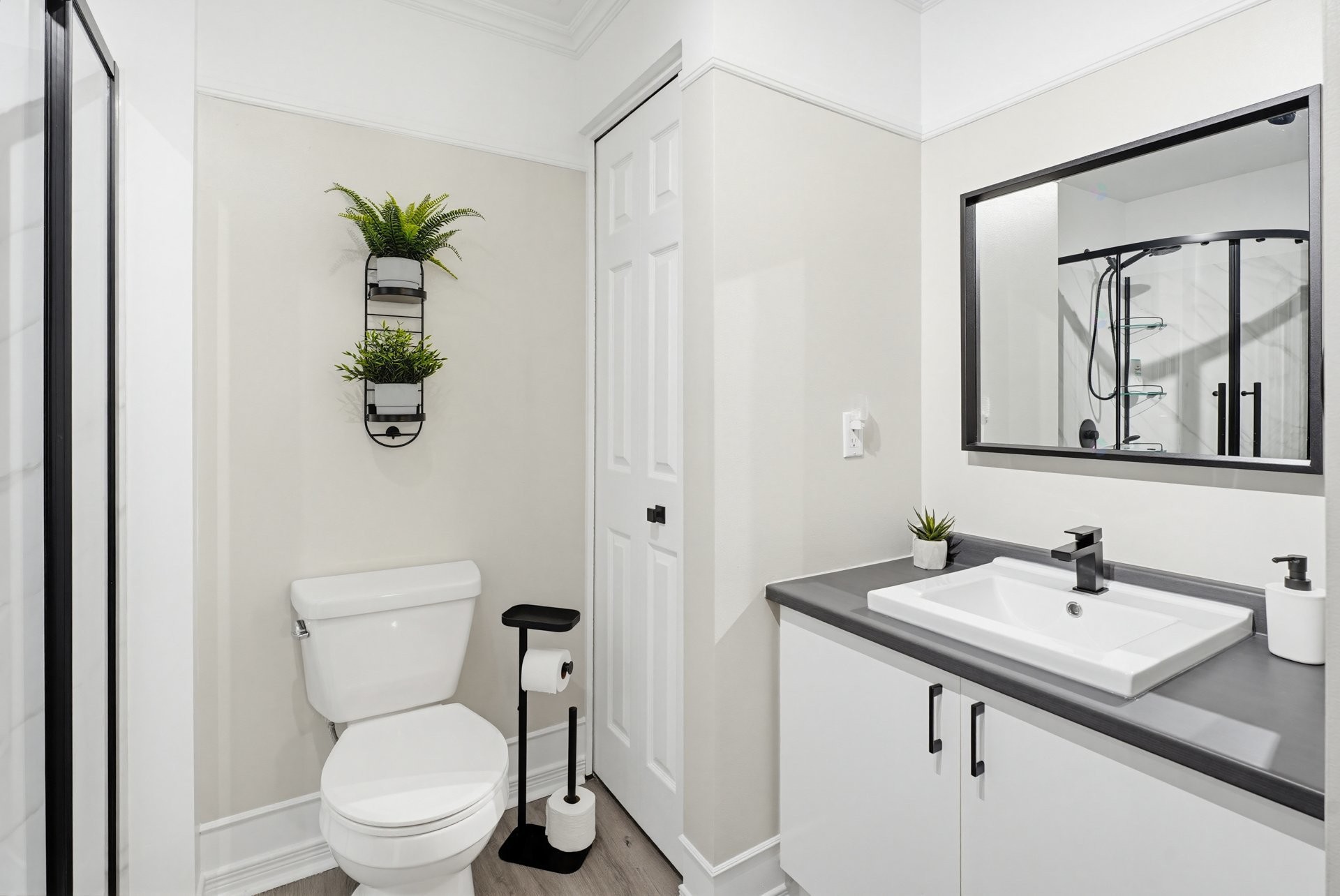 









23


Rue Homier

,
Gatineau (Gatineau),




QC
J8T8N9

