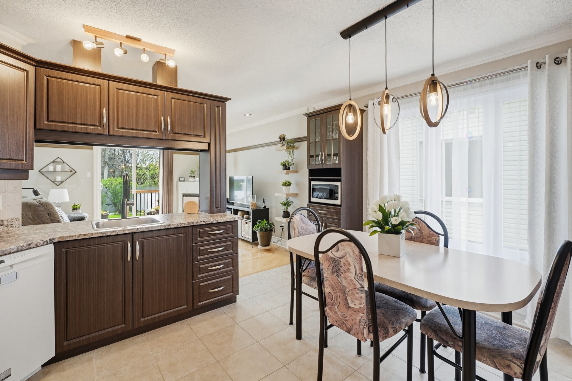 









23


Rue Homier

,
Gatineau (Gatineau),




QC
J8T8N9

