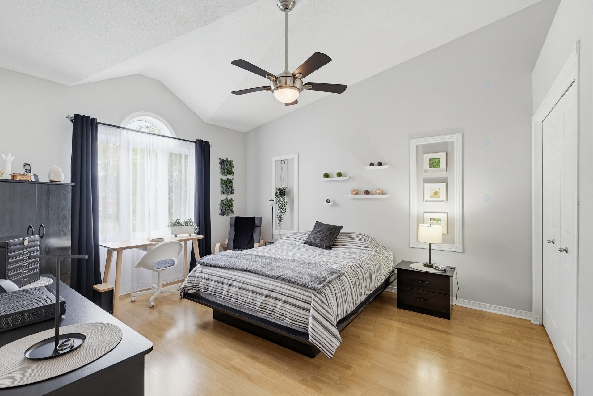 









23


Rue Homier

,
Gatineau (Gatineau),




QC
J8T8N9

