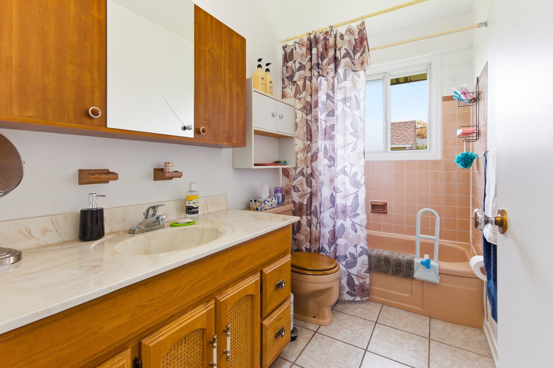









57


Rue de Grenoble

,
Gatineau (Gatineau),




QC
J8T4W2

