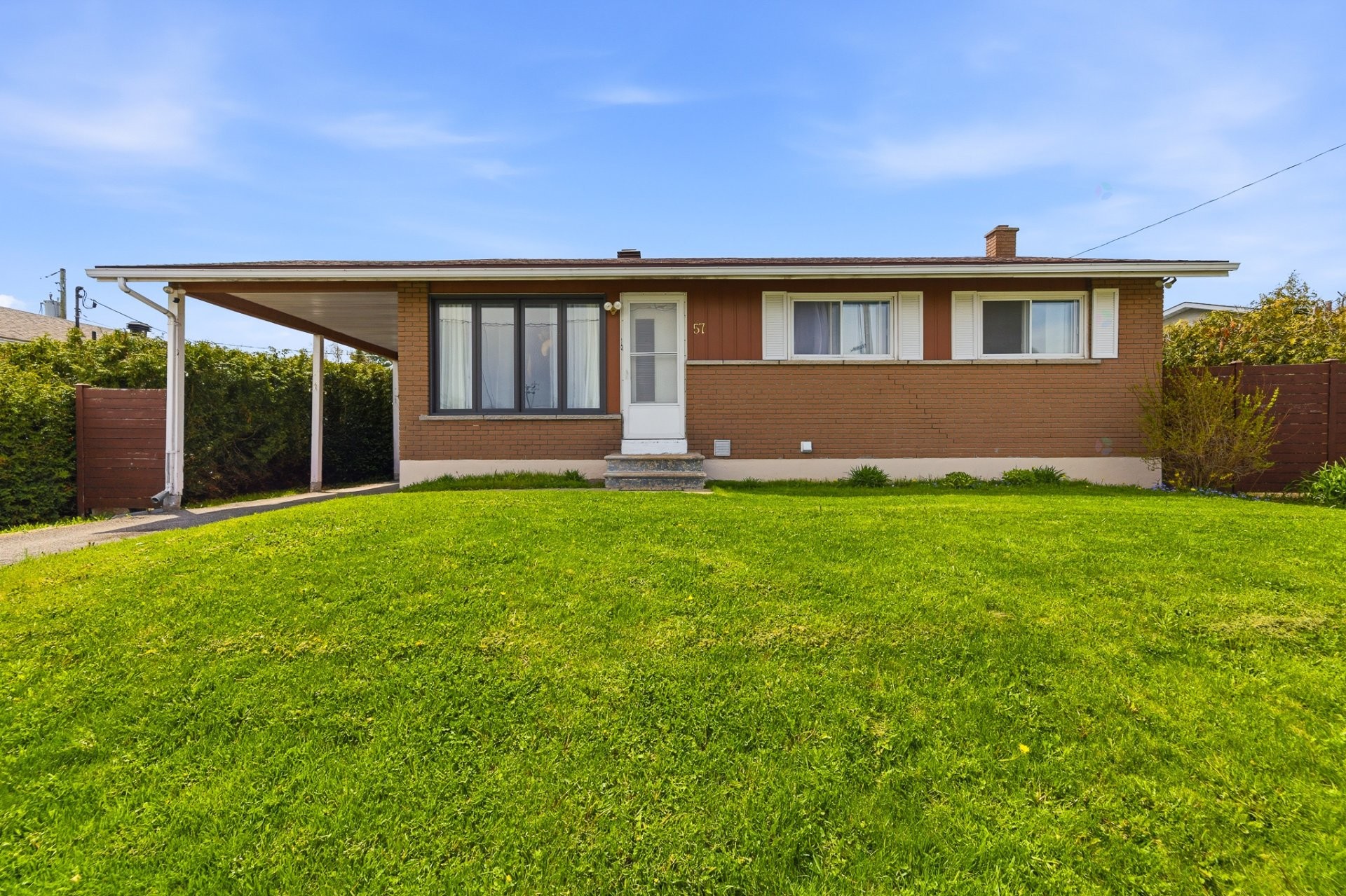 









57


Rue de Grenoble

,
Gatineau (Gatineau),




QC
J8T4W2

