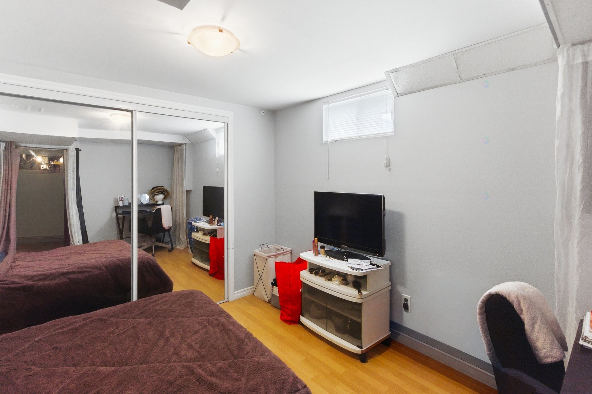 









57


Rue de Grenoble

,
Gatineau (Gatineau),




QC
J8T4W2

