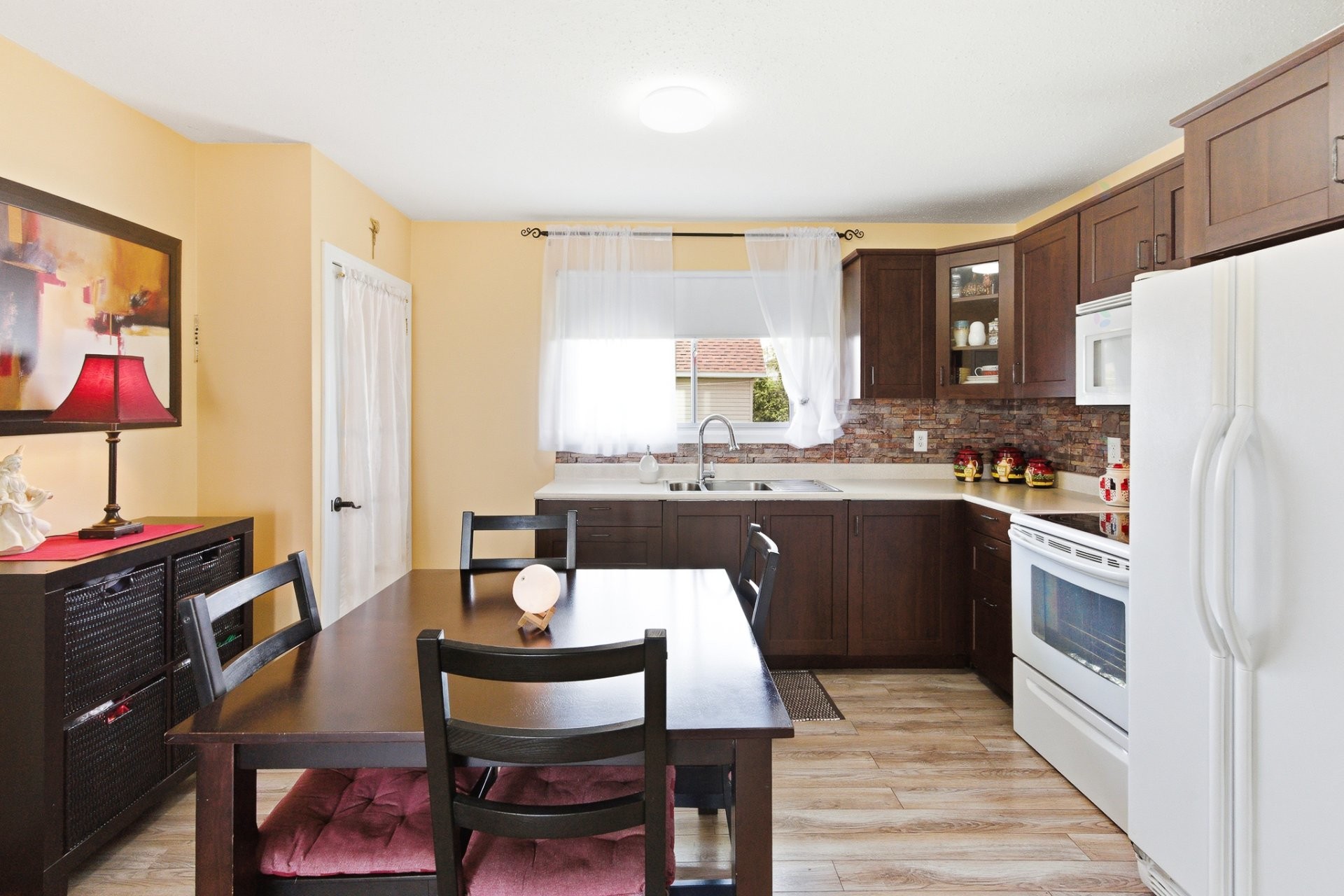 









57


Rue de Grenoble

,
Gatineau (Gatineau),




QC
J8T4W2

