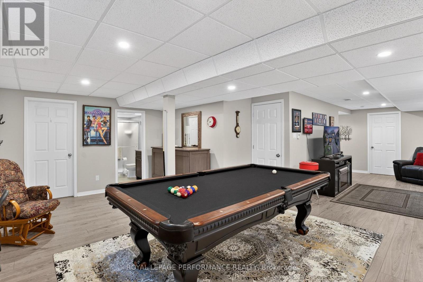 












112 JADE STREET

,
Clarence-Rockland,




Ontario
K4K0C8

