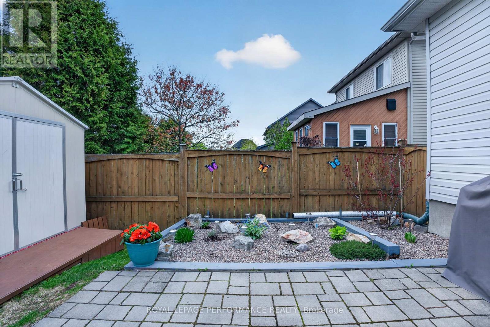 












112 JADE STREET

,
Clarence-Rockland,




Ontario
K4K0C8


