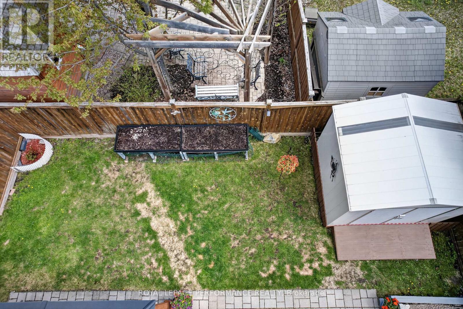 












112 JADE STREET

,
Clarence-Rockland,




Ontario
K4K0C8

