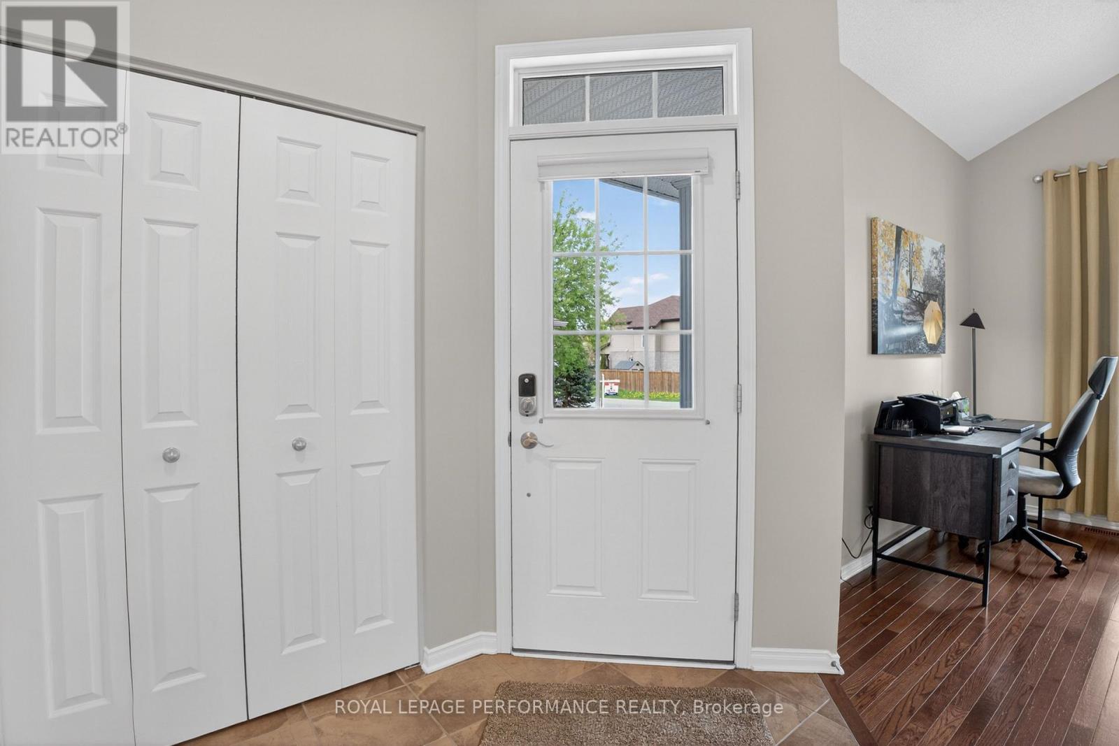 












112 JADE STREET

,
Clarence-Rockland,




Ontario
K4K0C8

