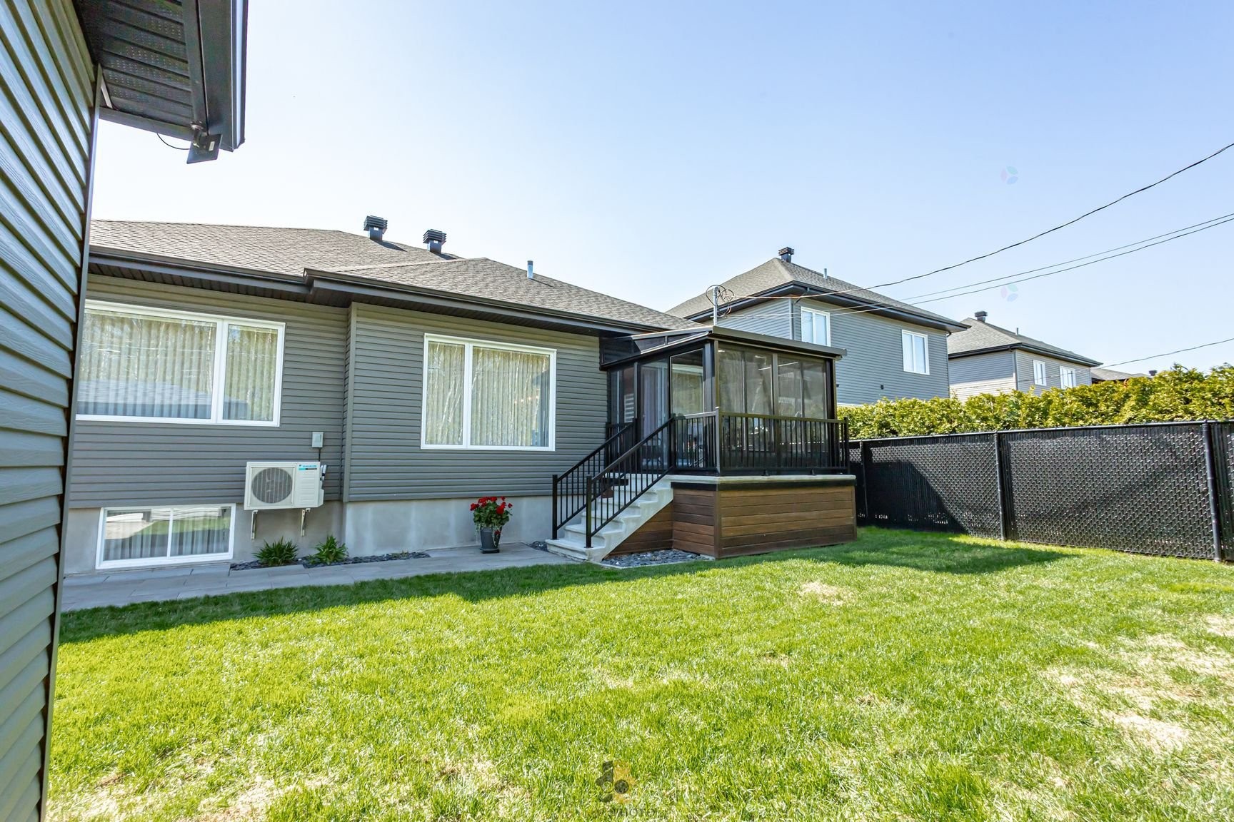 









17195


Rue Jacques-Cartier

,
Mirabel,




QC
J7J0P6

