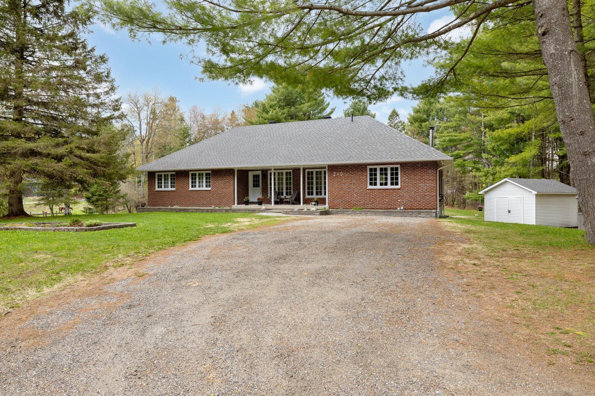 









240


Ch. Ste-Élisabeth

,
Cantley,




QC
J8V3G5

