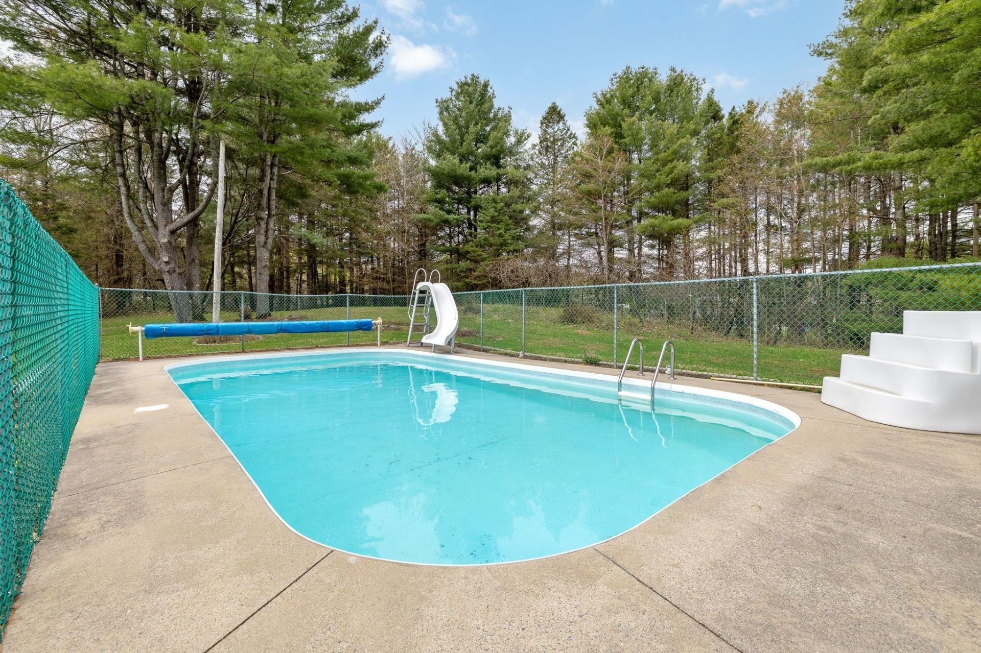 









240


Ch. Ste-Élisabeth

,
Cantley,




QC
J8V3G5

