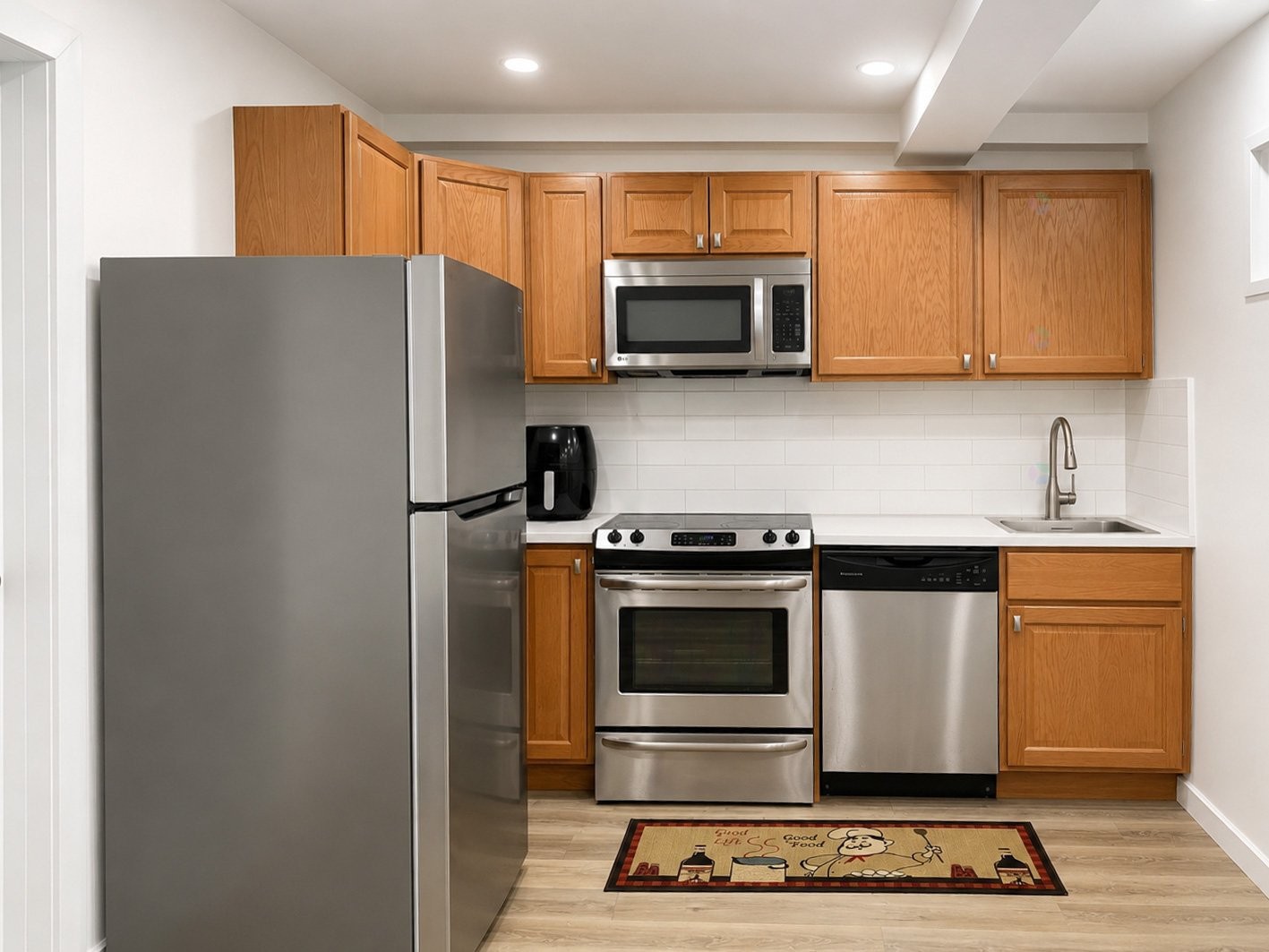 









1401


Rue Brochu

,
Montréal (Saint-Laurent),




QC
H4N1V1

