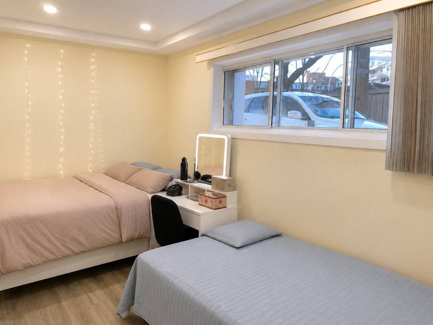









1401


Rue Brochu

,
Montréal (Saint-Laurent),




QC
H4N1V1

